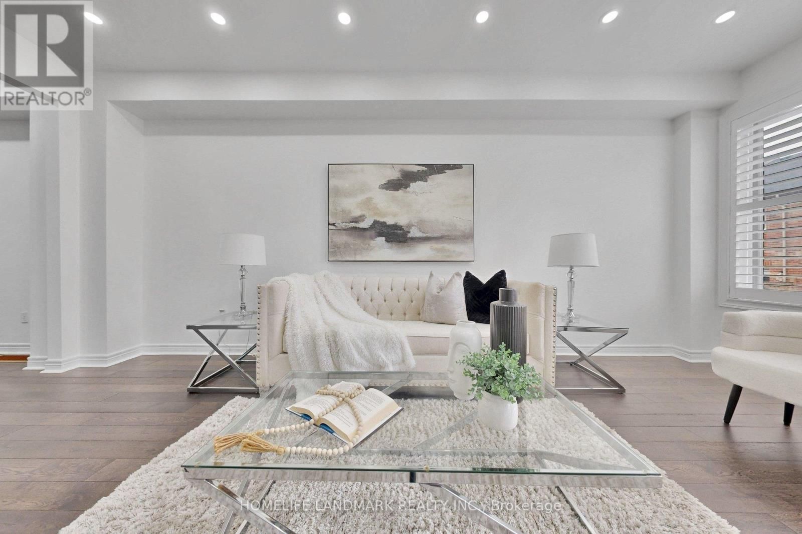 67 DRUM STREET Image 16