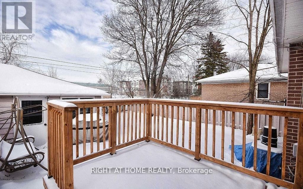 513 LYNETT CRESCENT Image 13