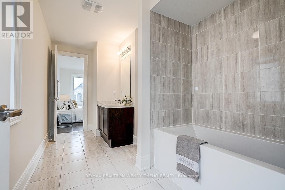 151 SILK TWIST DRIVE Image 42