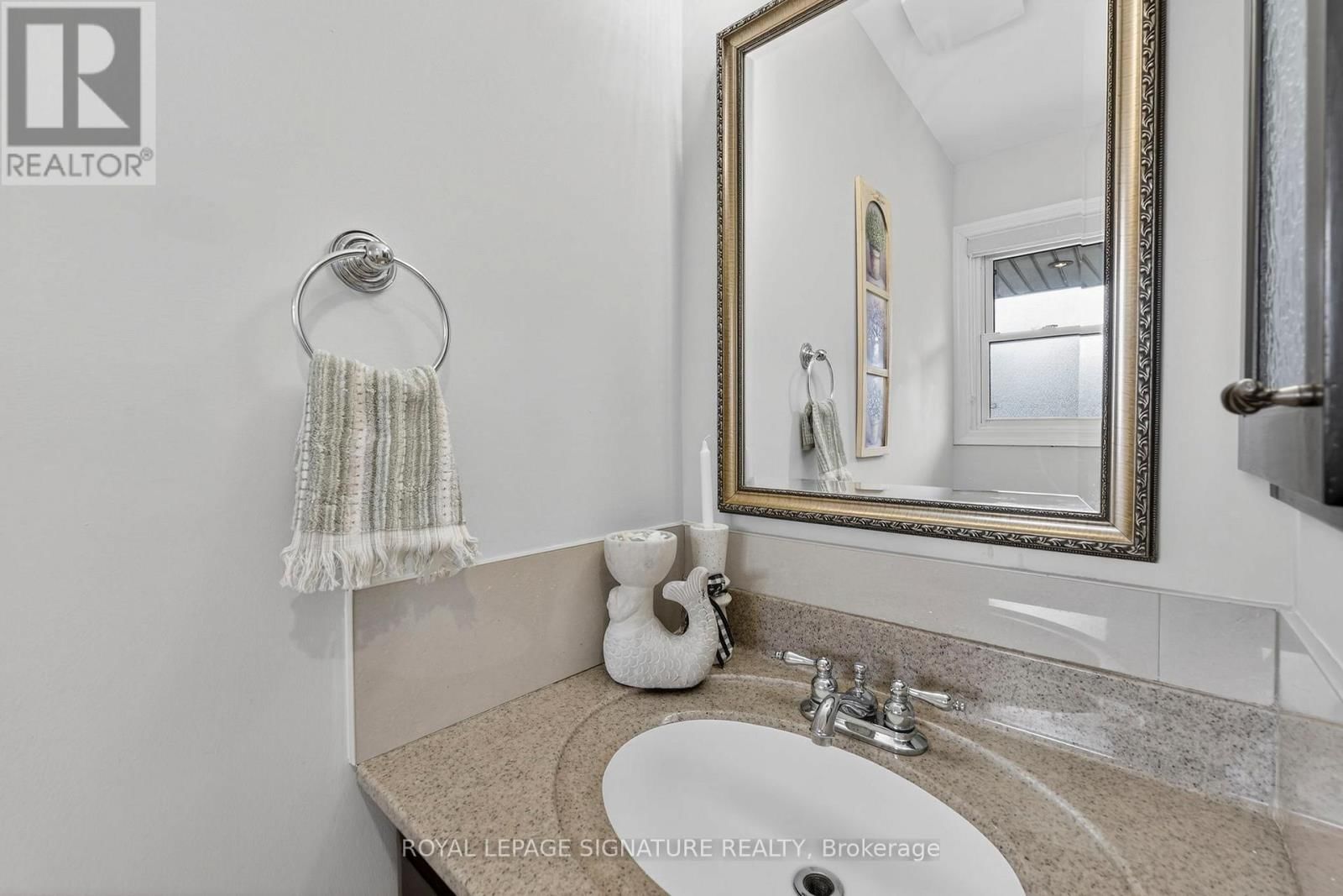 41 WILD CHERRY LANE Image 24