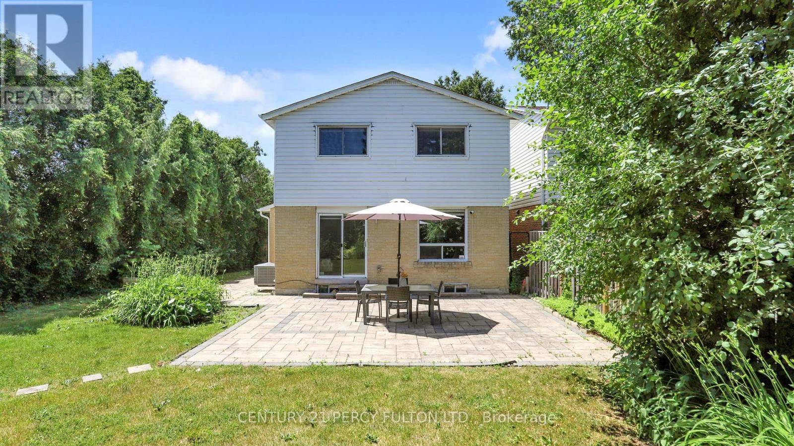 158 HOLM CRESCENT Image 28