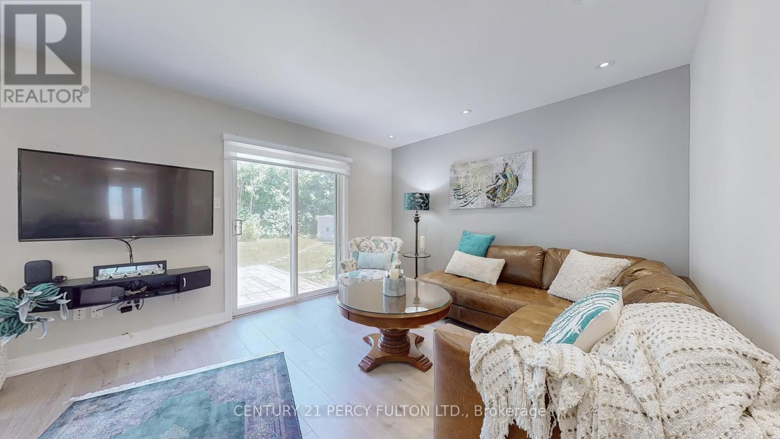 158 HOLM CRESCENT Image 4