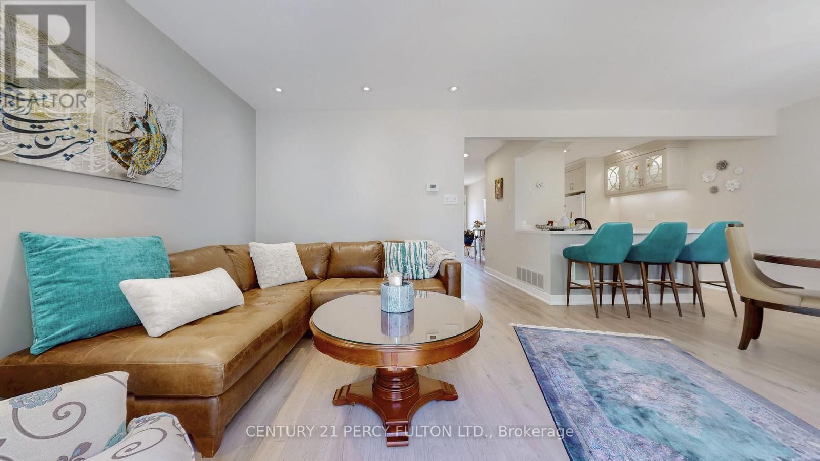 158 HOLM CRESCENT Image 6