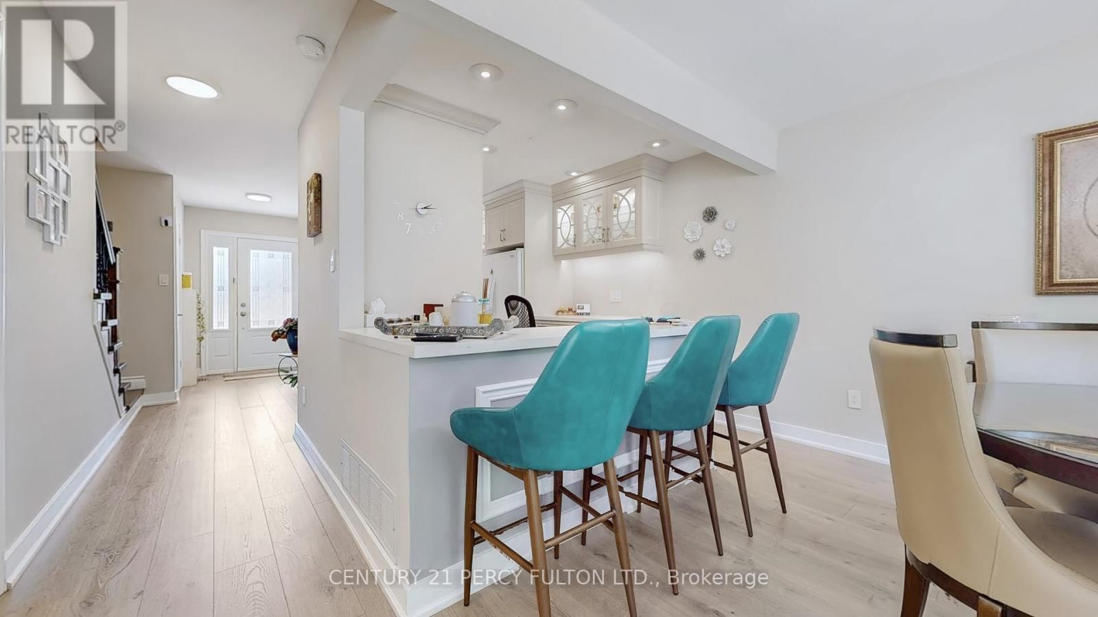 158 HOLM CRESCENT Image 7