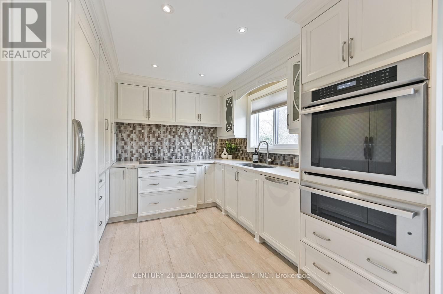 5 SAWYER CRESCENT Image 9