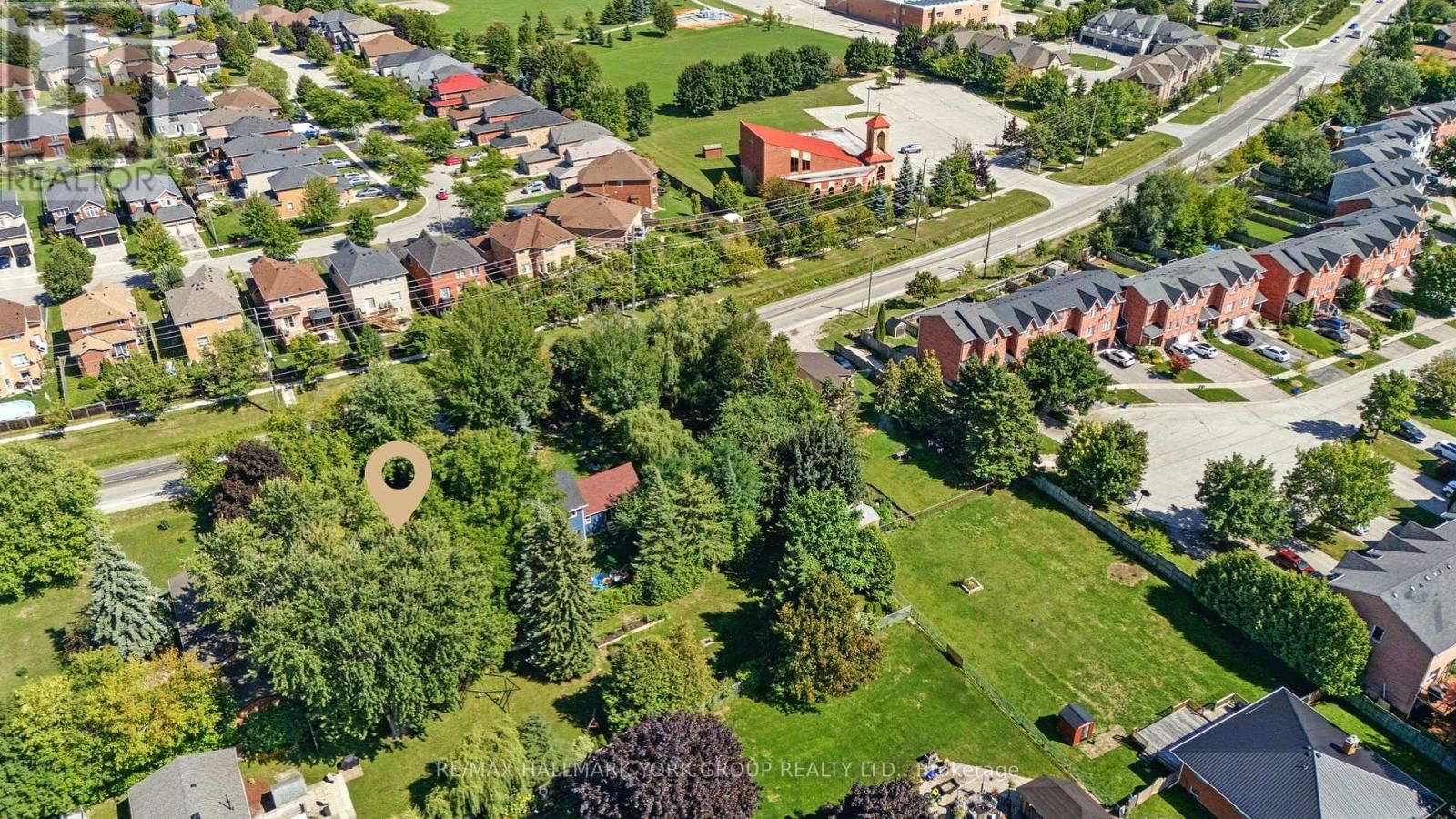 136 METRO ROAD NORTH Image 8