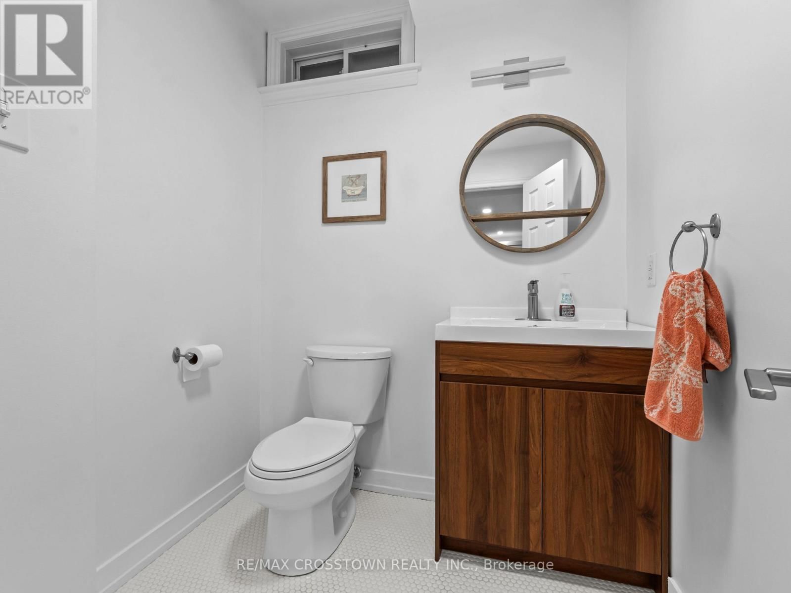 109 GOLDEN GATE CIRCLE Image 22