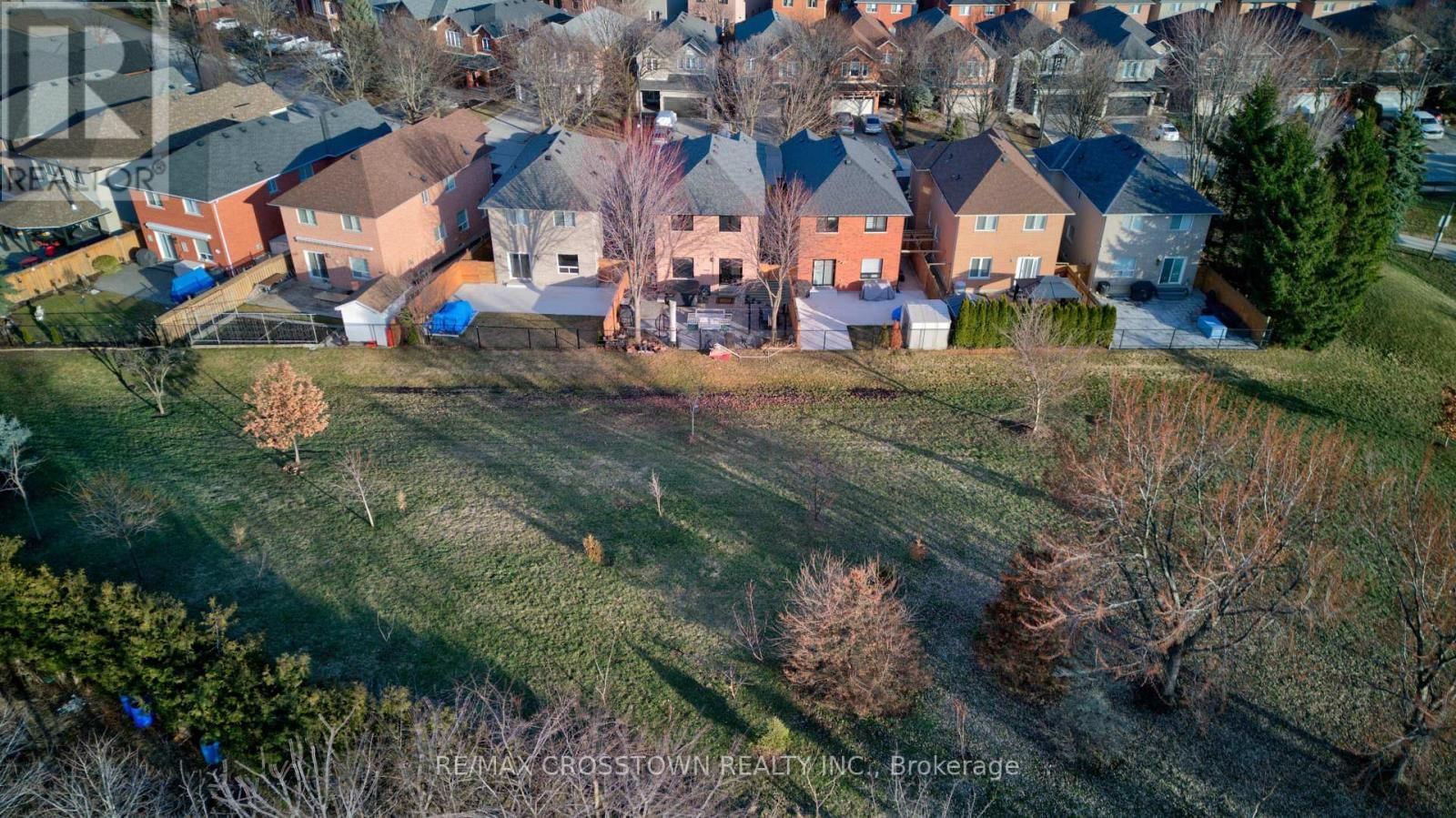 109 GOLDEN GATE CIRCLE Image 25