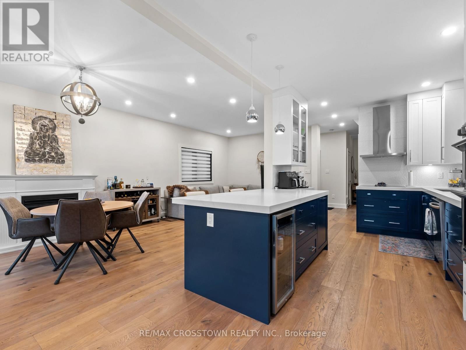 109 GOLDEN GATE CIRCLE Image 6