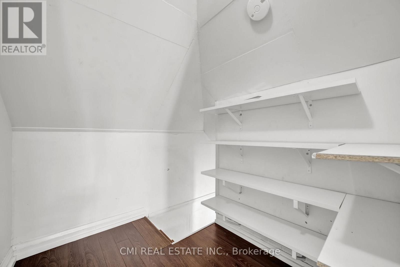 153 CLARENCE STREET Image 29