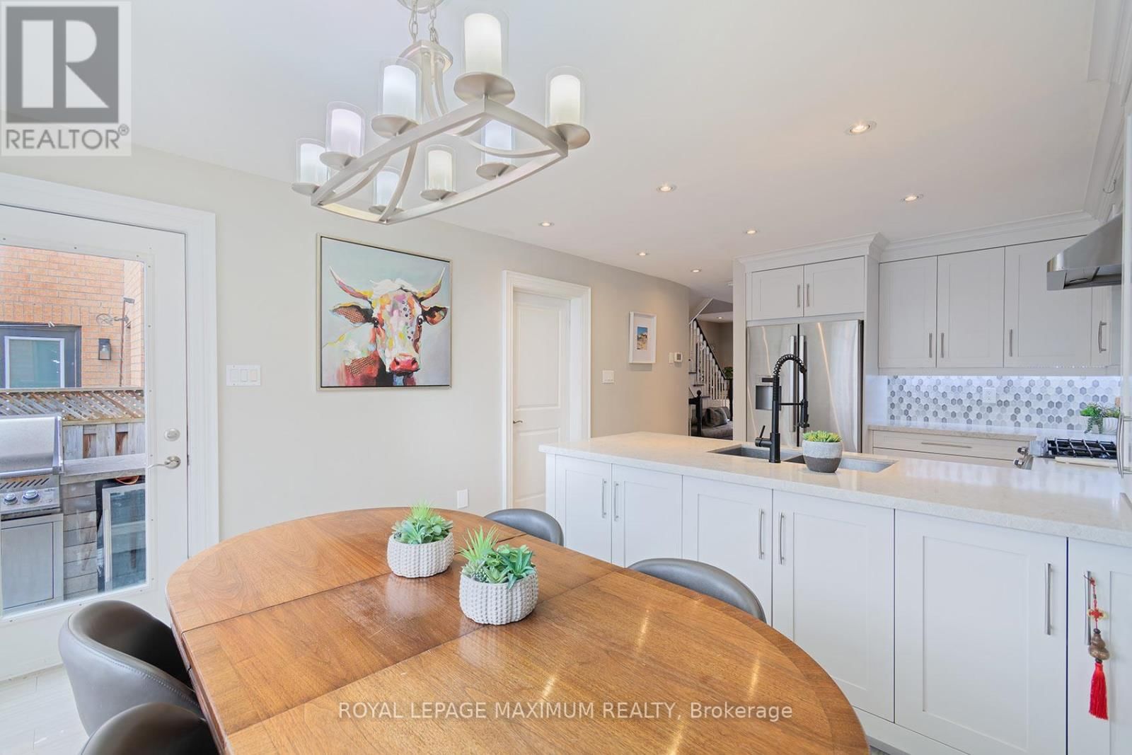 33 LA NEVE AVENUE Image 15