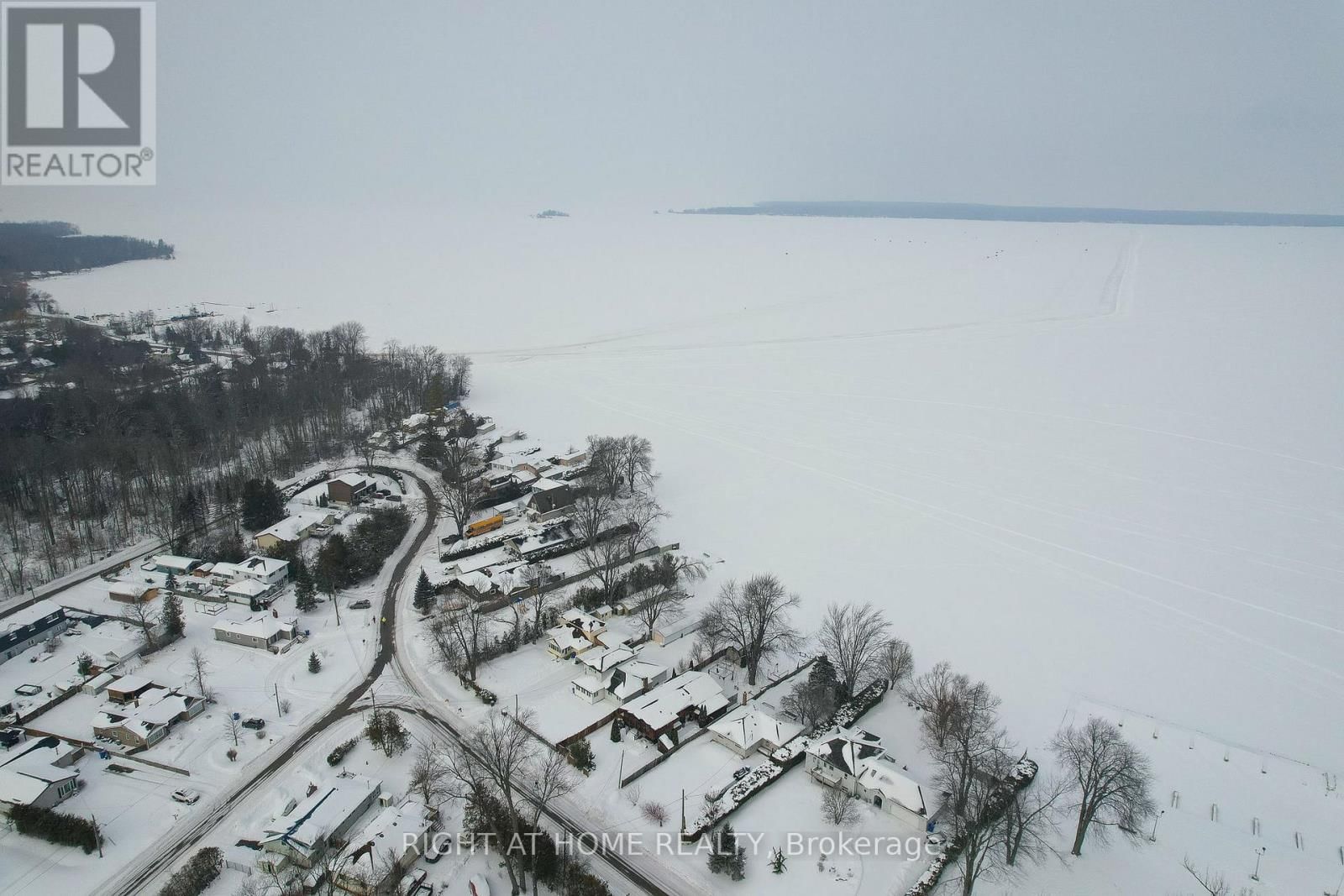 54 BLUE JAY BOULEVARD Image 39