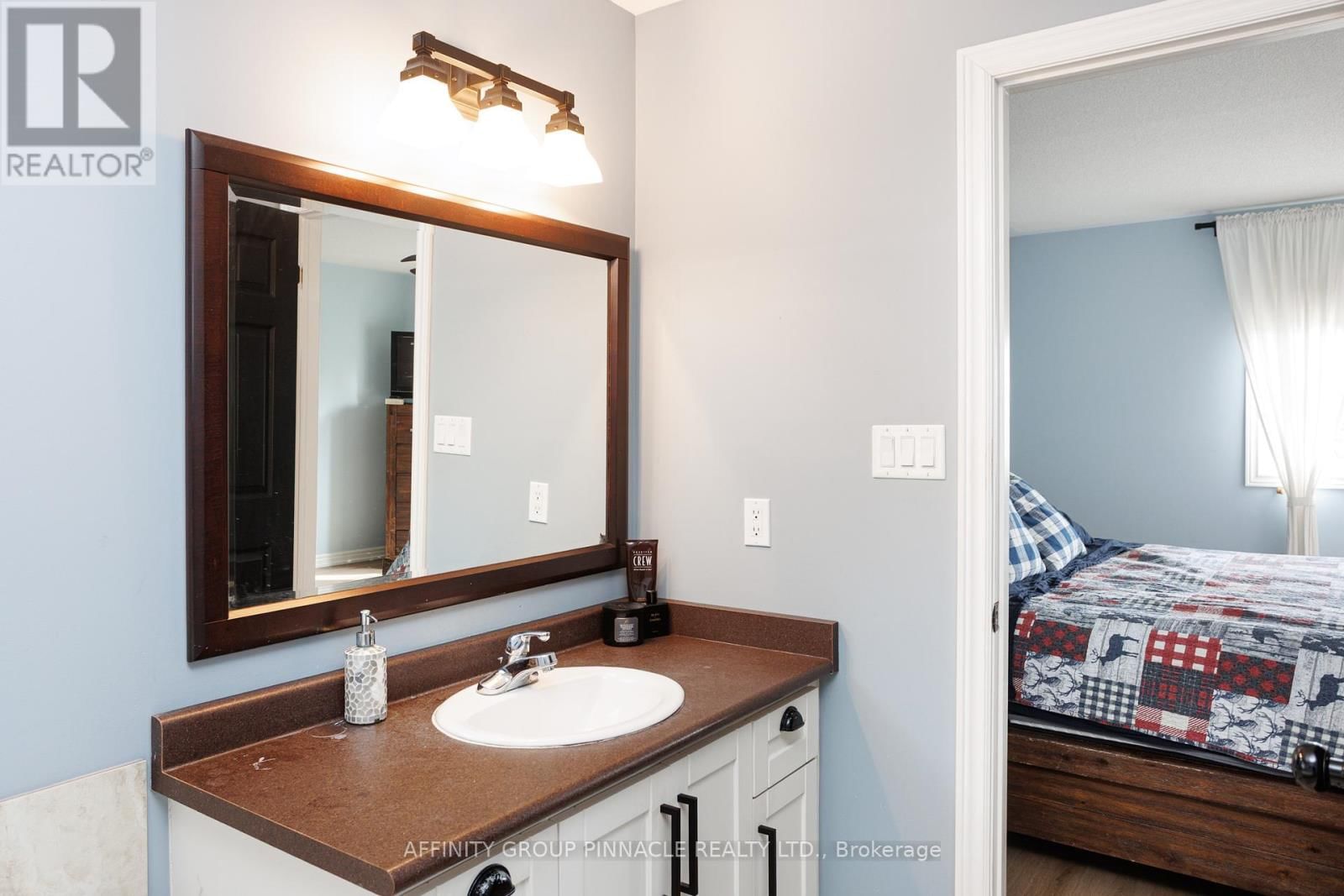 89 MAPLEWOOD AVENUE Image 30