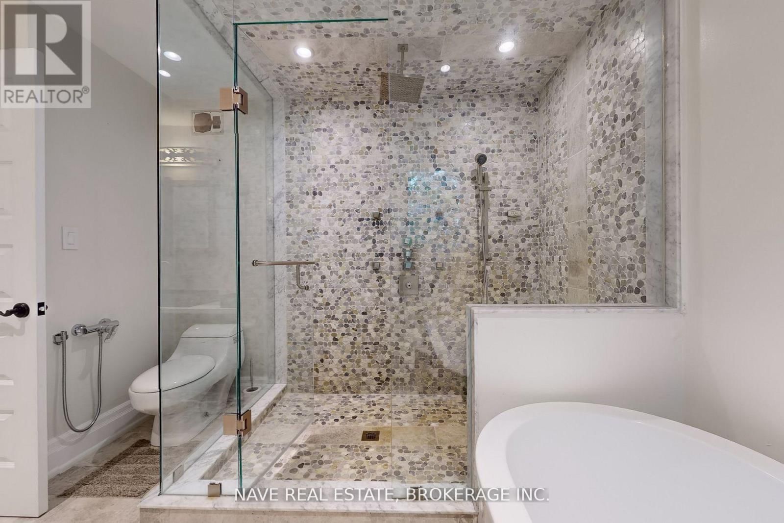 63 ELDERBERRY TRAIL Image 19