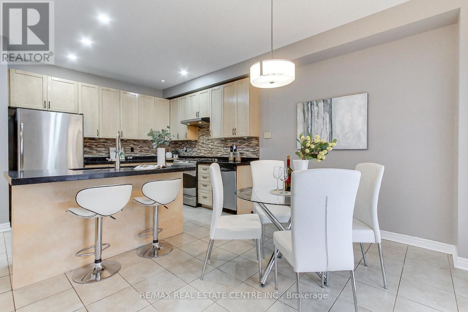 54 WOODBURY CRESCENT Image 15