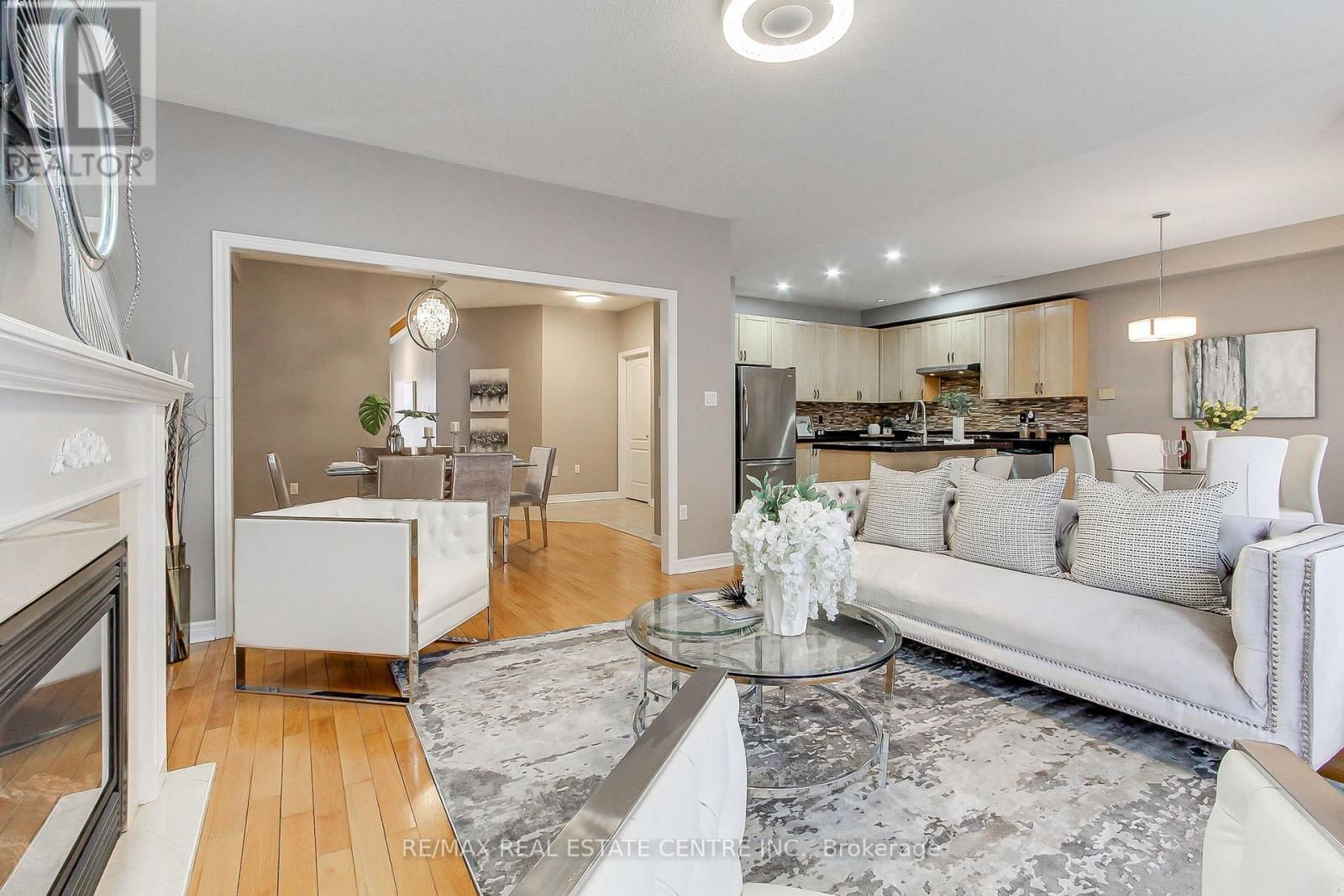 54 WOODBURY CRESCENT Image 21