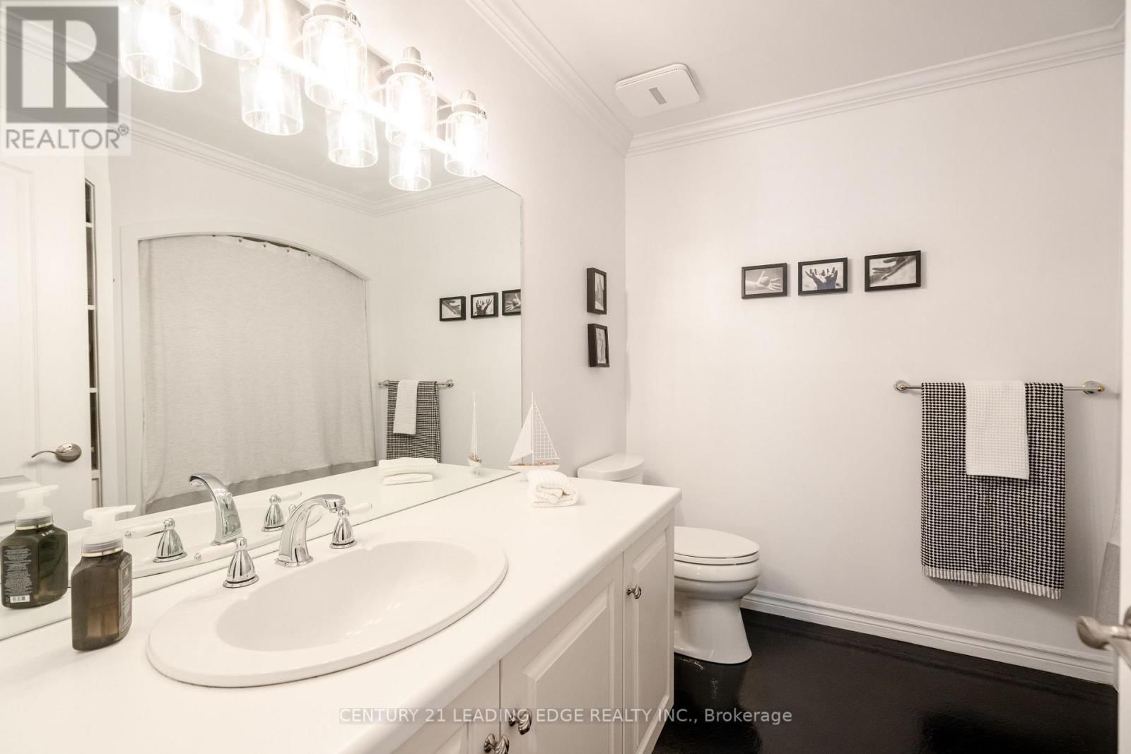 9 - 9 DAVY POINT CIRCLE Image 23