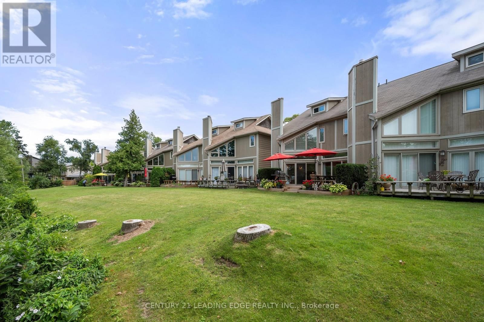 9 - 9 DAVY POINT CIRCLE Image 32