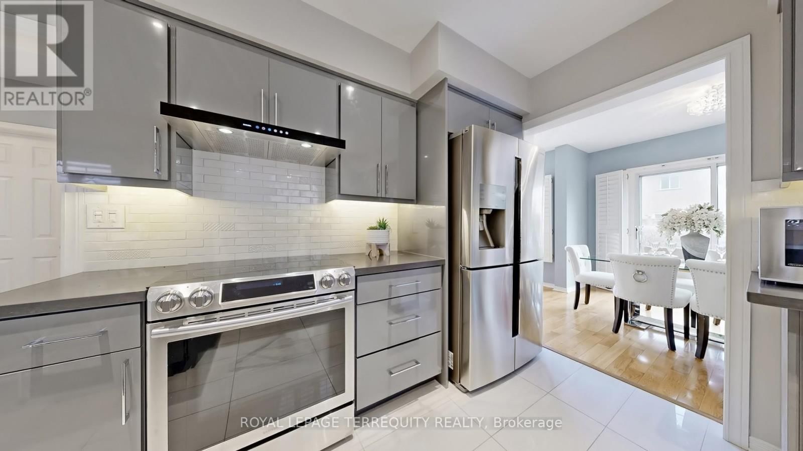 61 QUETICO DRIVE Image 16