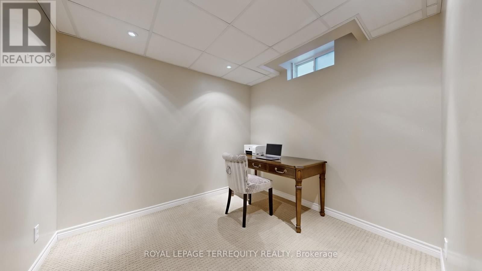 61 QUETICO DRIVE Image 39