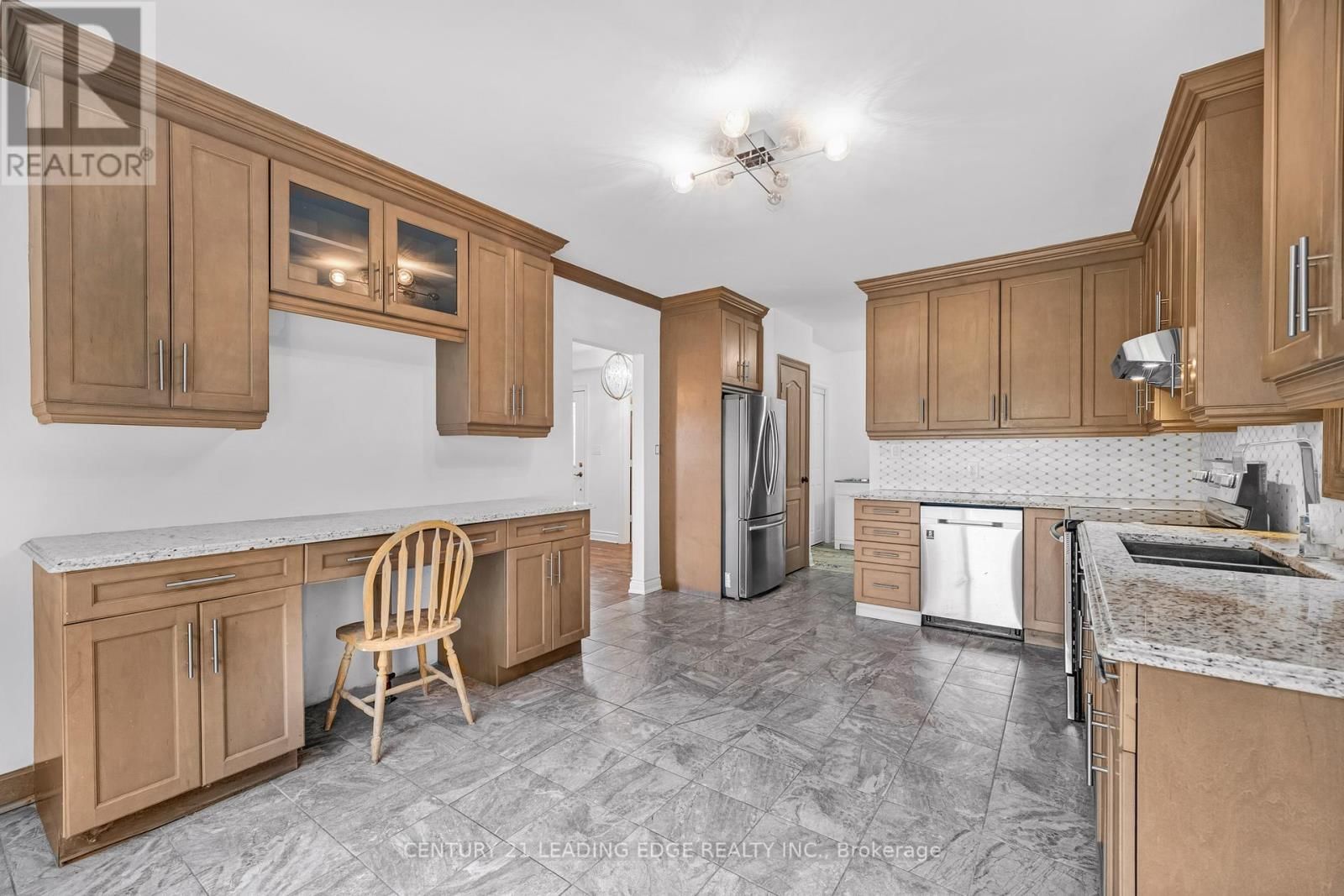 34 MITCHELL AVENUE Image 11