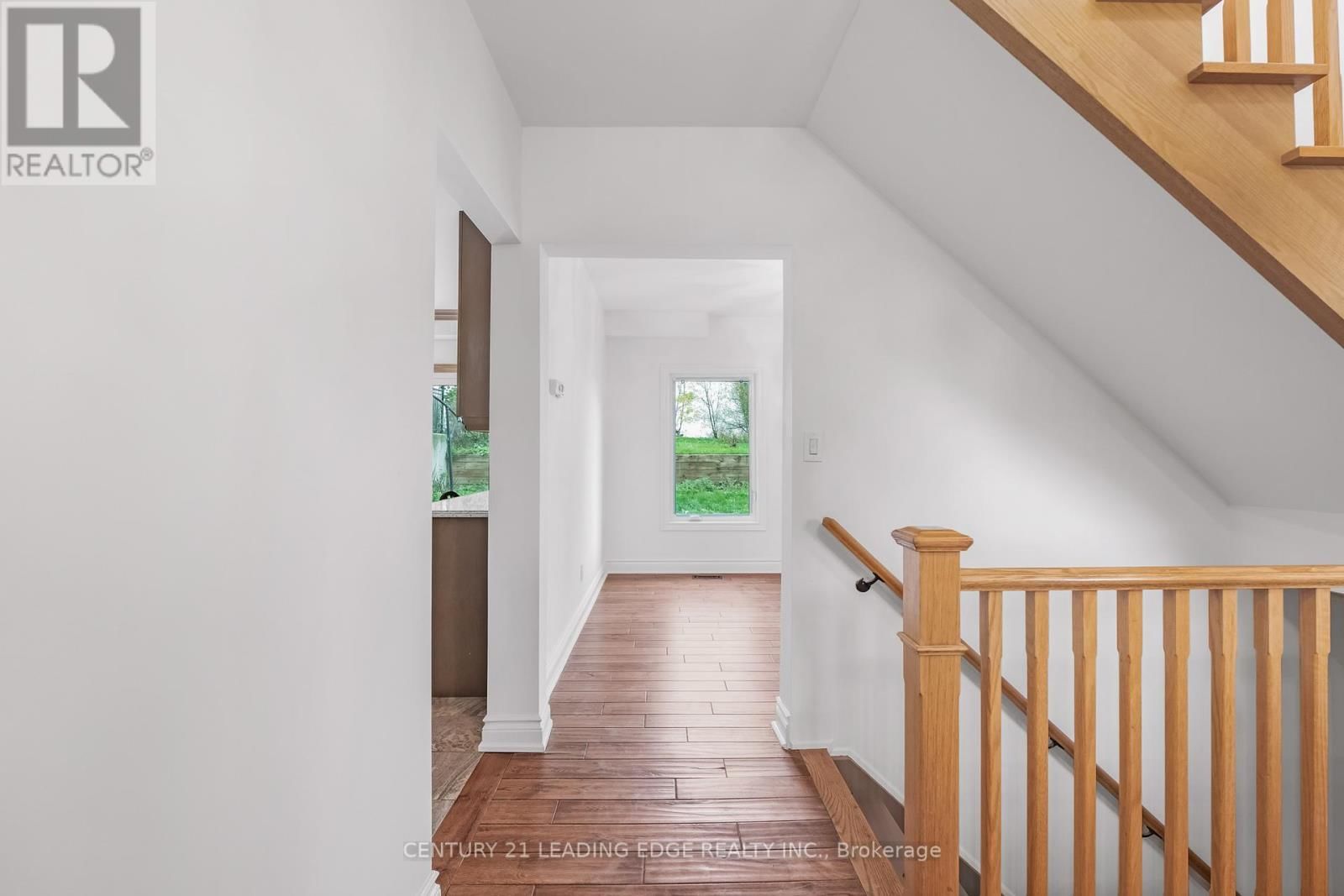 34 MITCHELL AVENUE Image 13