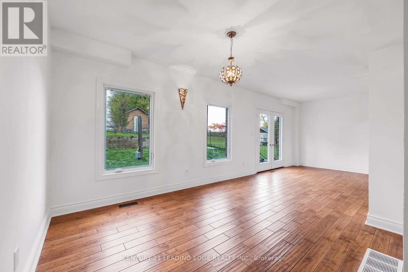 34 MITCHELL AVENUE Image 14