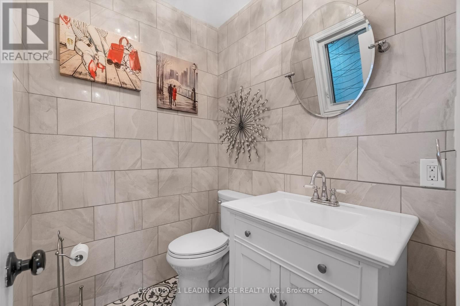 34 MITCHELL AVENUE Image 18