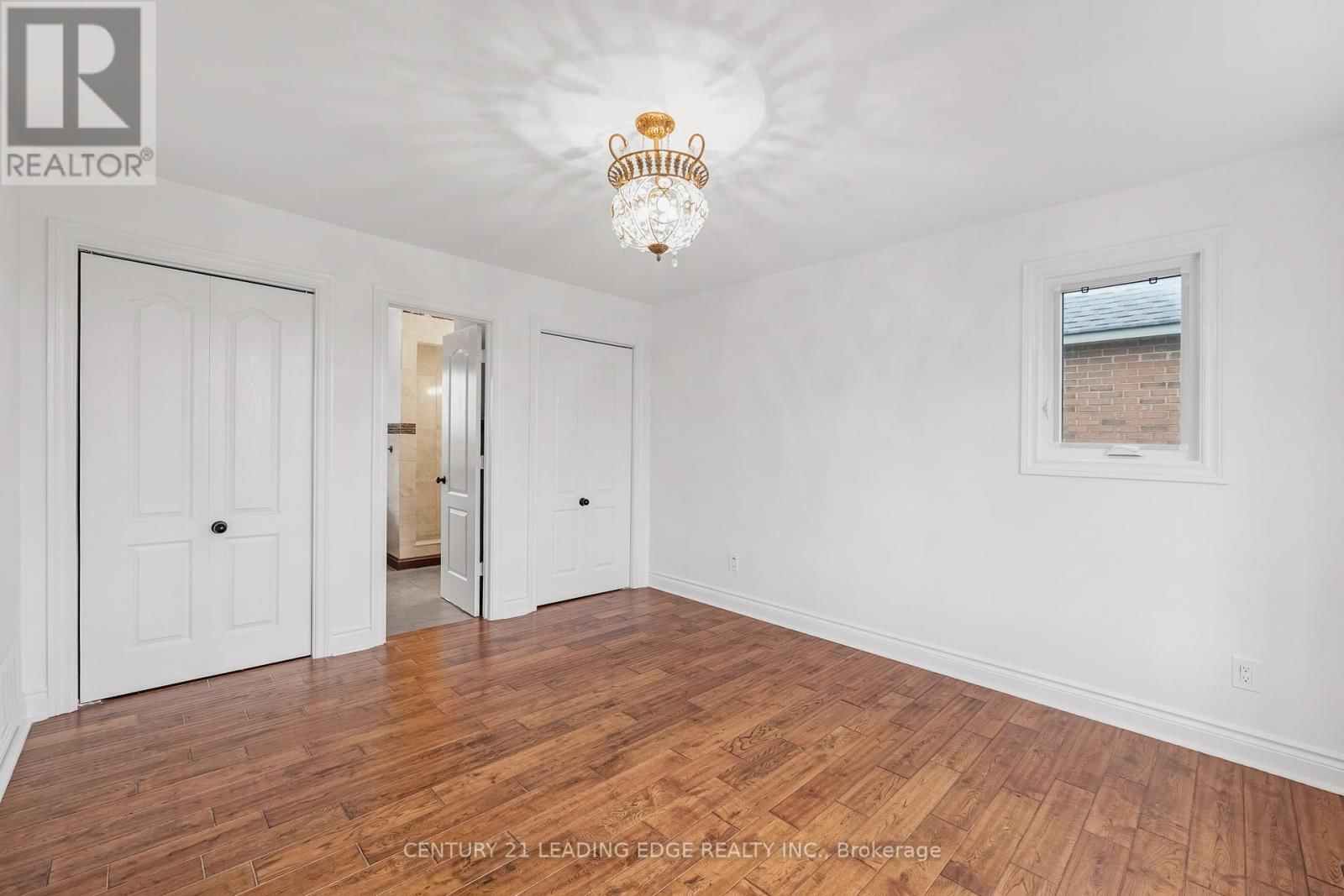 34 MITCHELL AVENUE Image 21