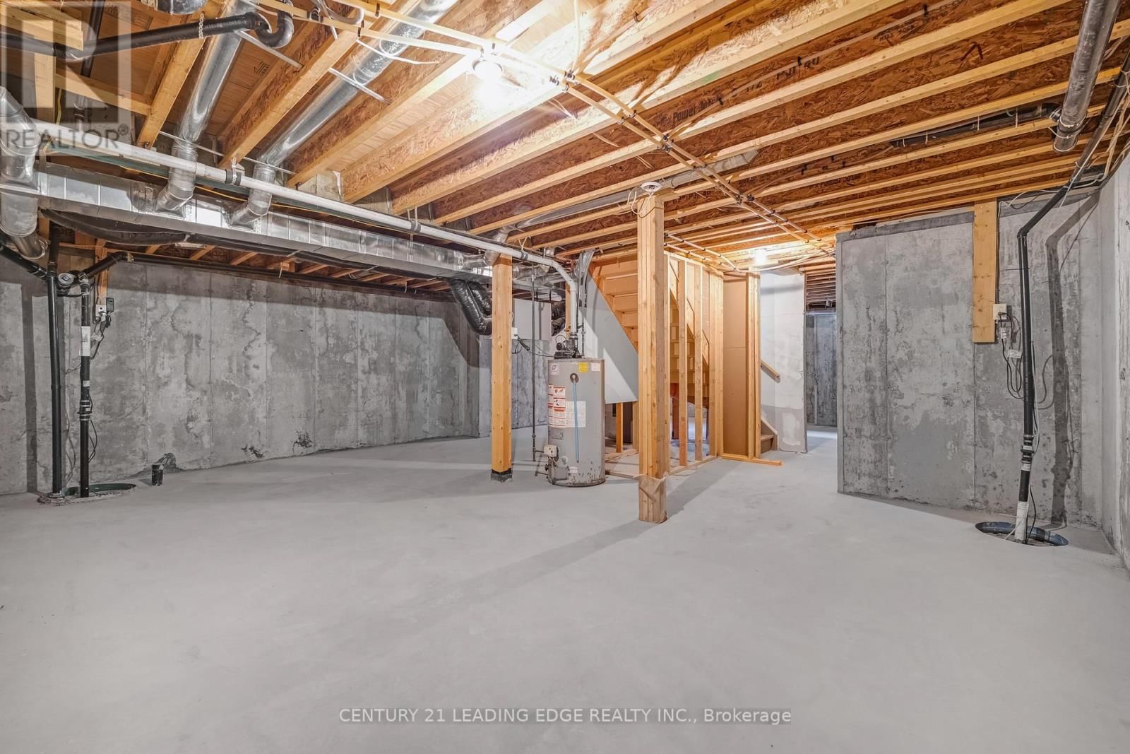 34 MITCHELL AVENUE Image 35