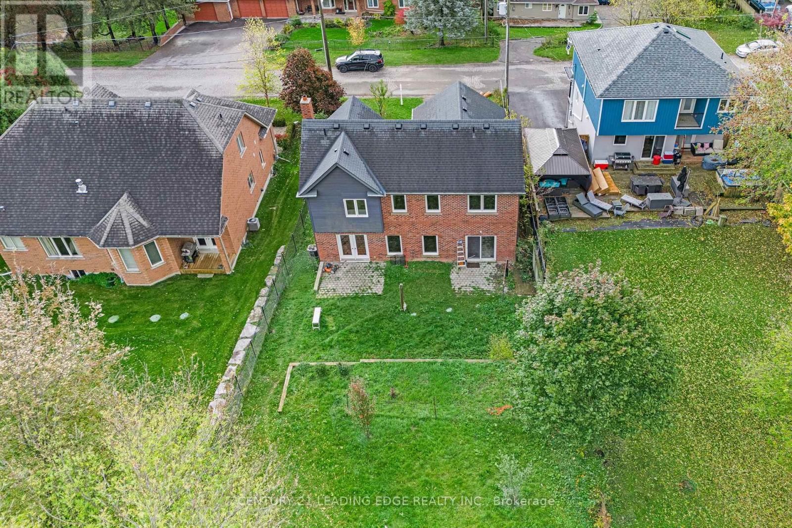 34 MITCHELL AVENUE Image 43