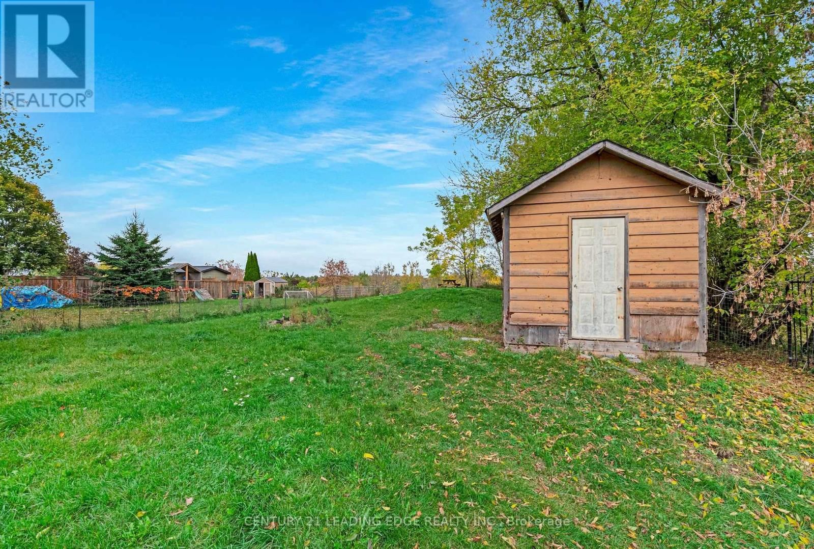 34 MITCHELL AVENUE Image 44