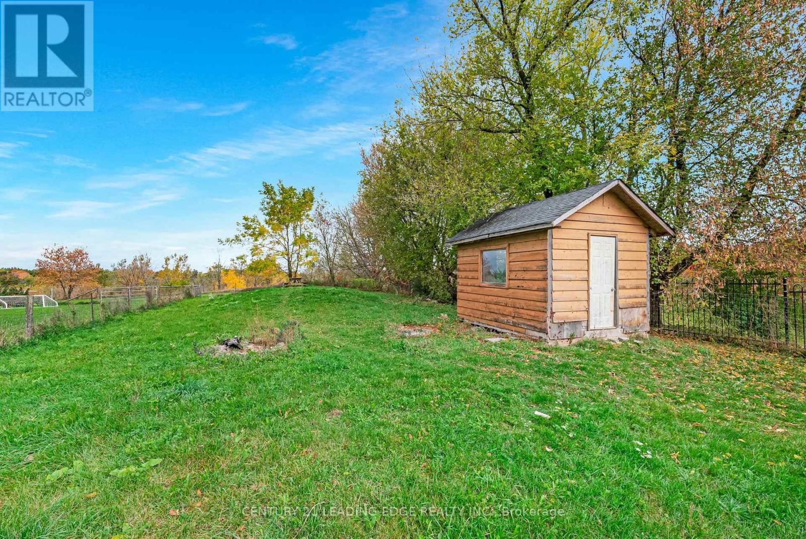 34 MITCHELL AVENUE Image 45