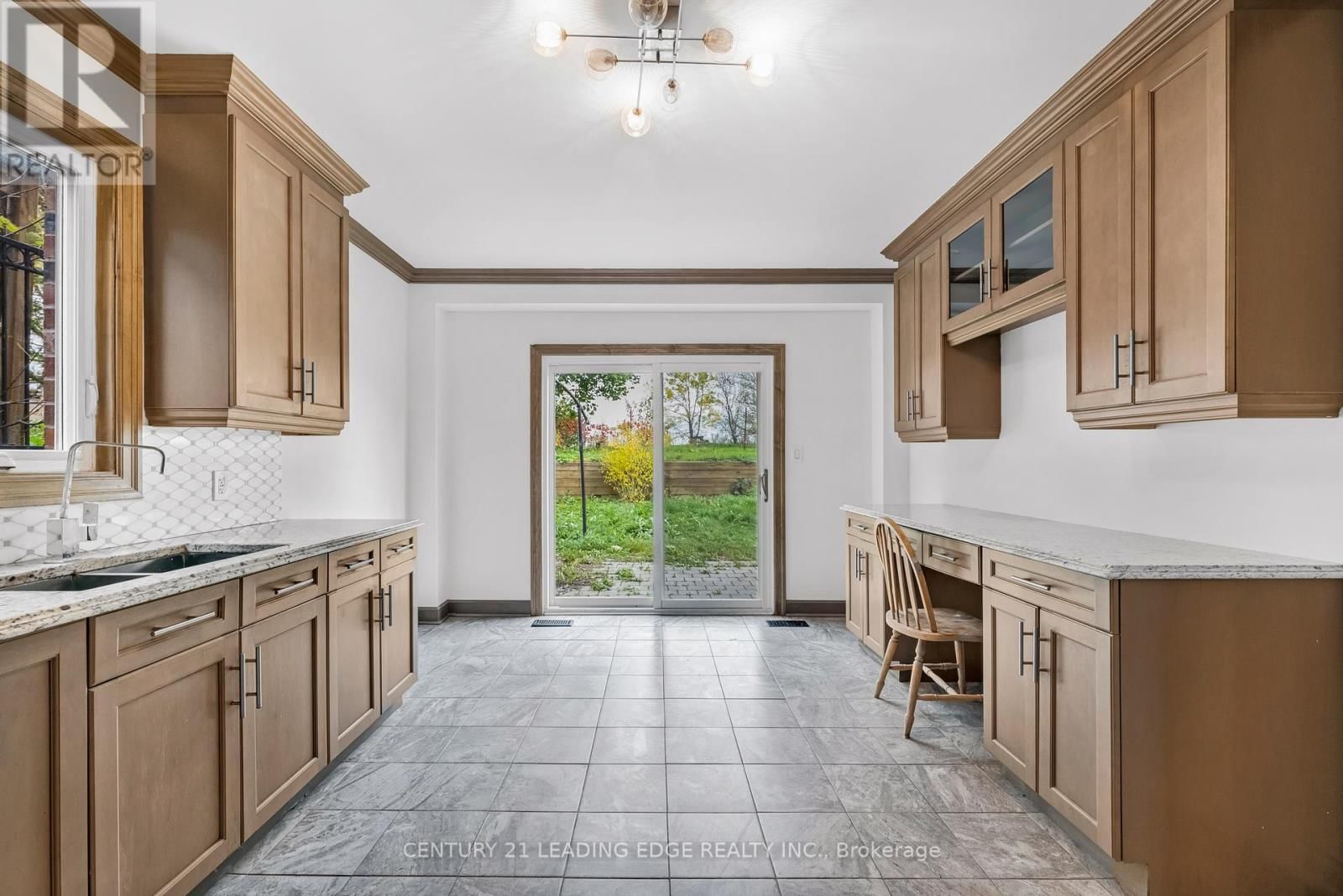 34 MITCHELL AVENUE Image 9