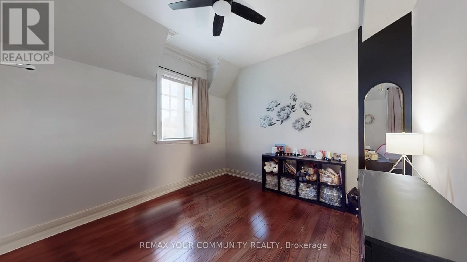 42 SOMERVILLE STREET Image 22