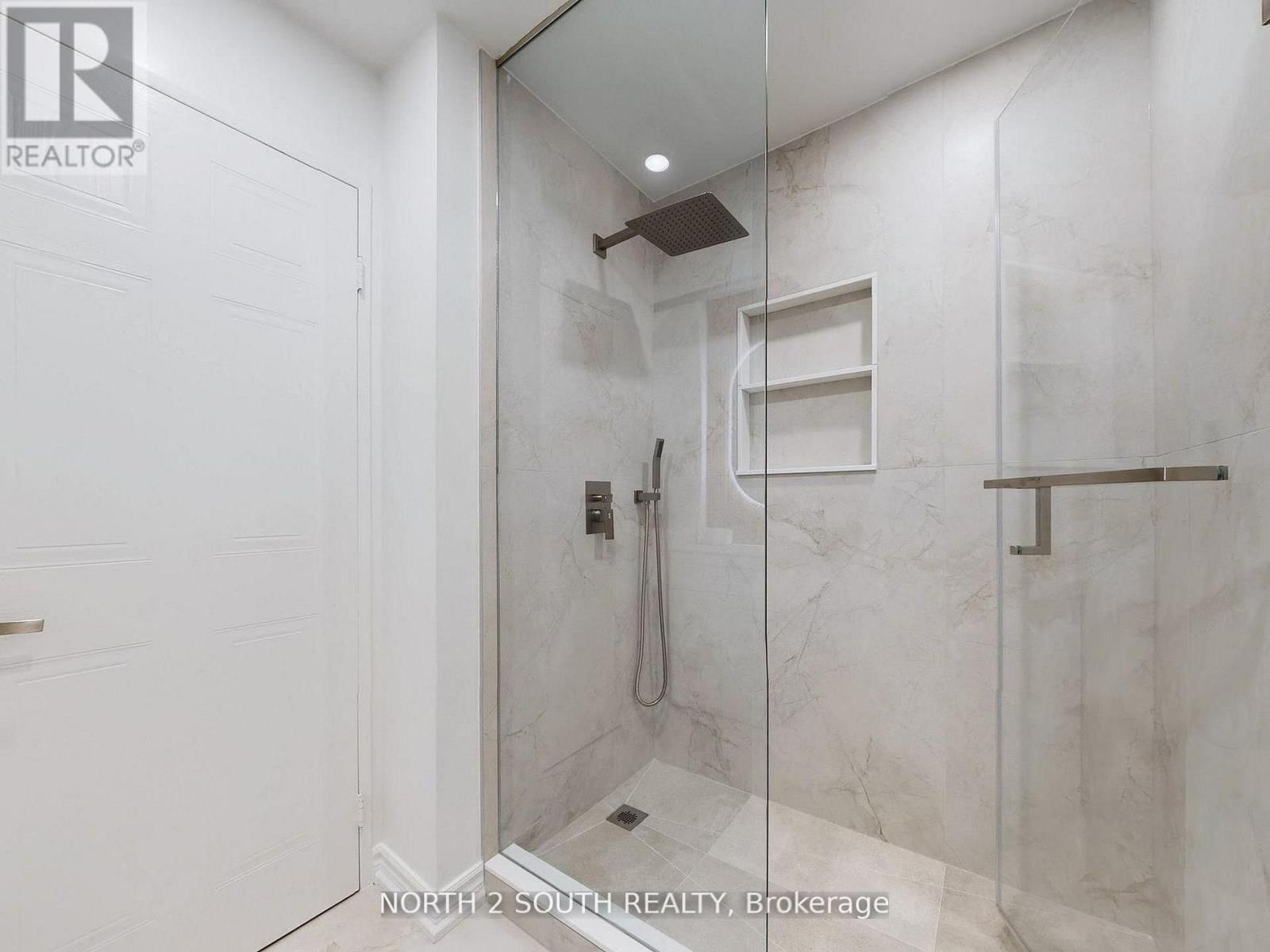 PH27 - 32 CLARISSA DRIVE WEST Image 18