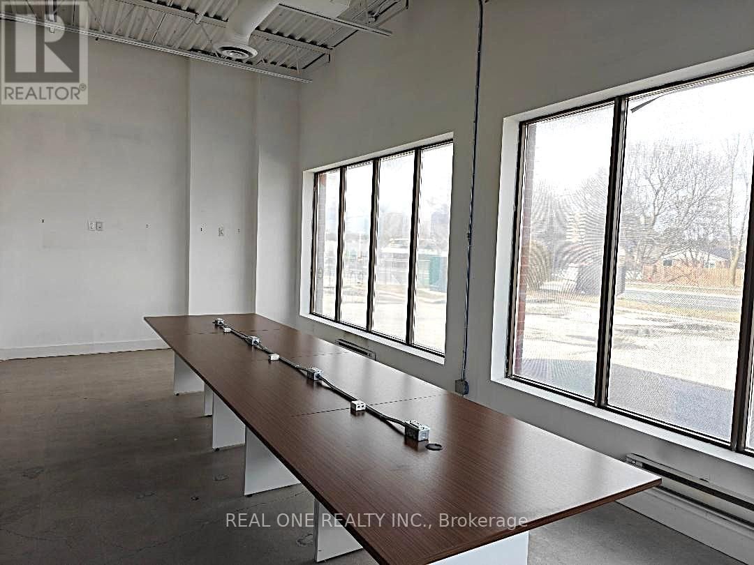 1 & 2 - 120 MULOCK DRIVE Image 10