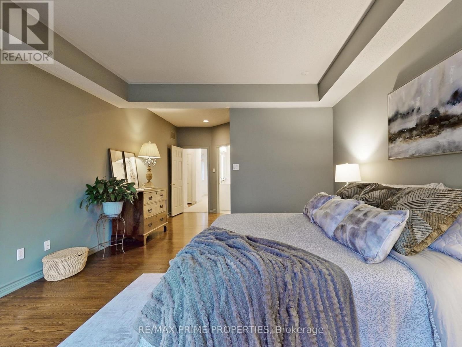 4 COLLEEN BAY WAY Image 17