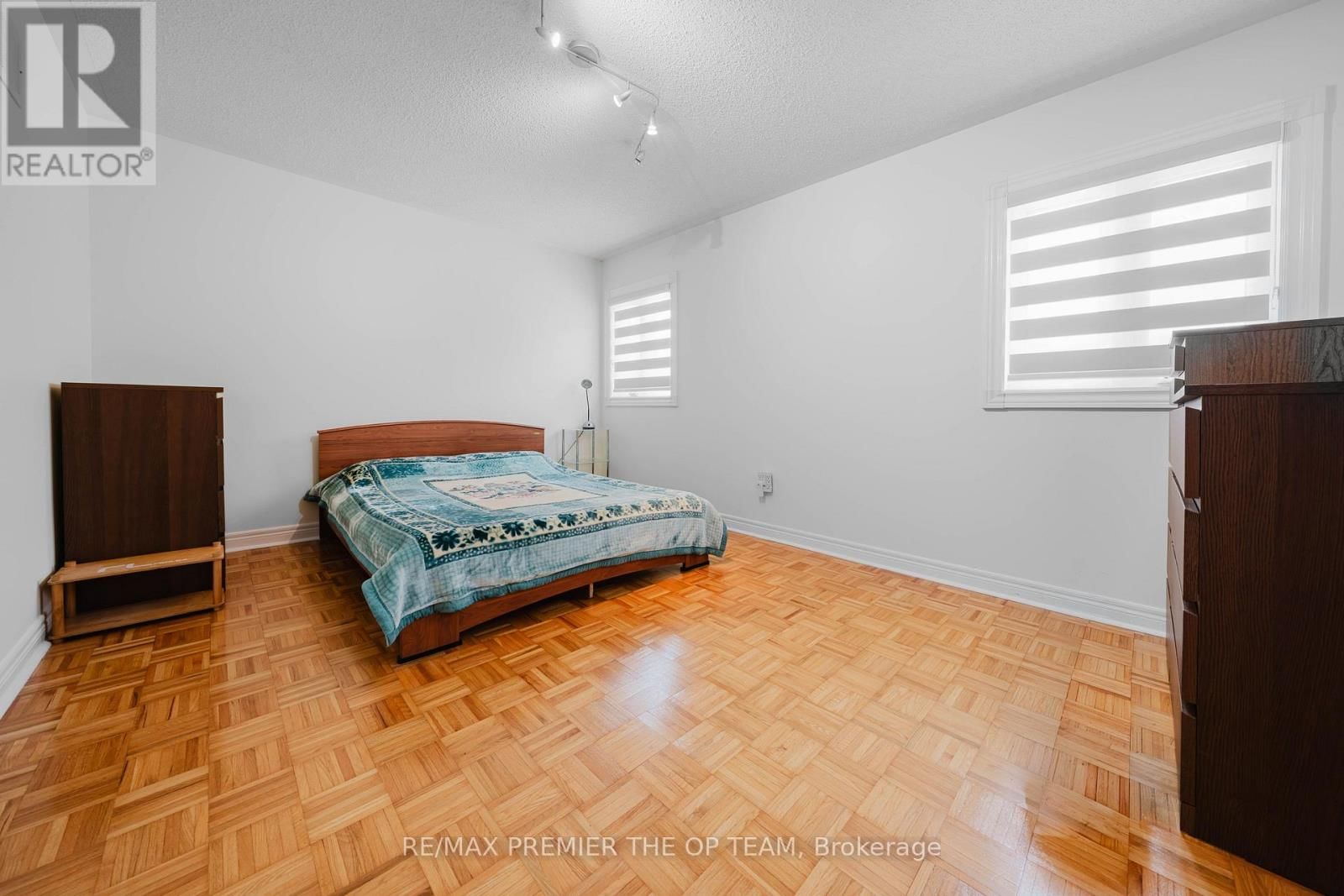 56 WILDBERRY CRESCENT Image 25