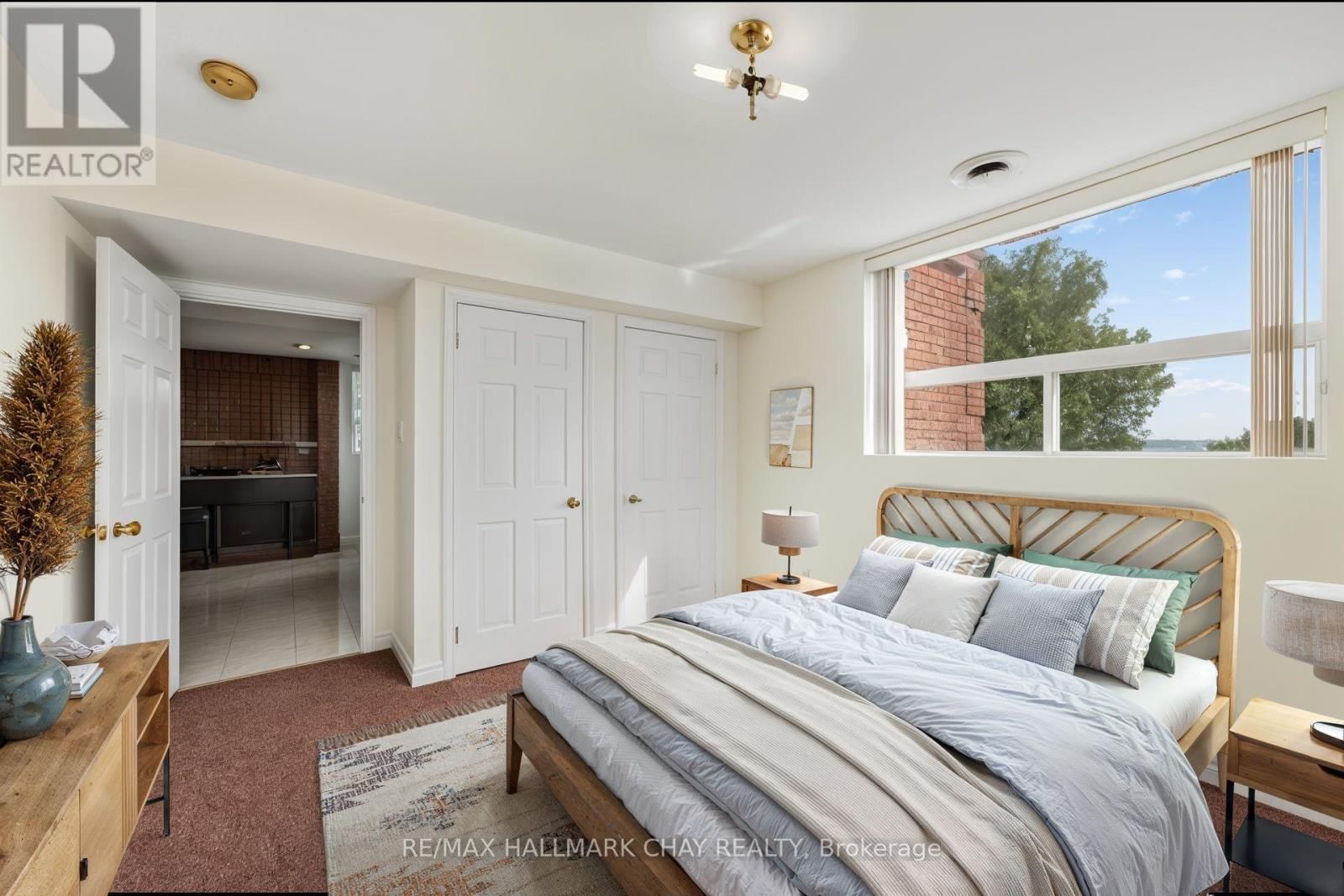 2702 6TH LINE Image 34