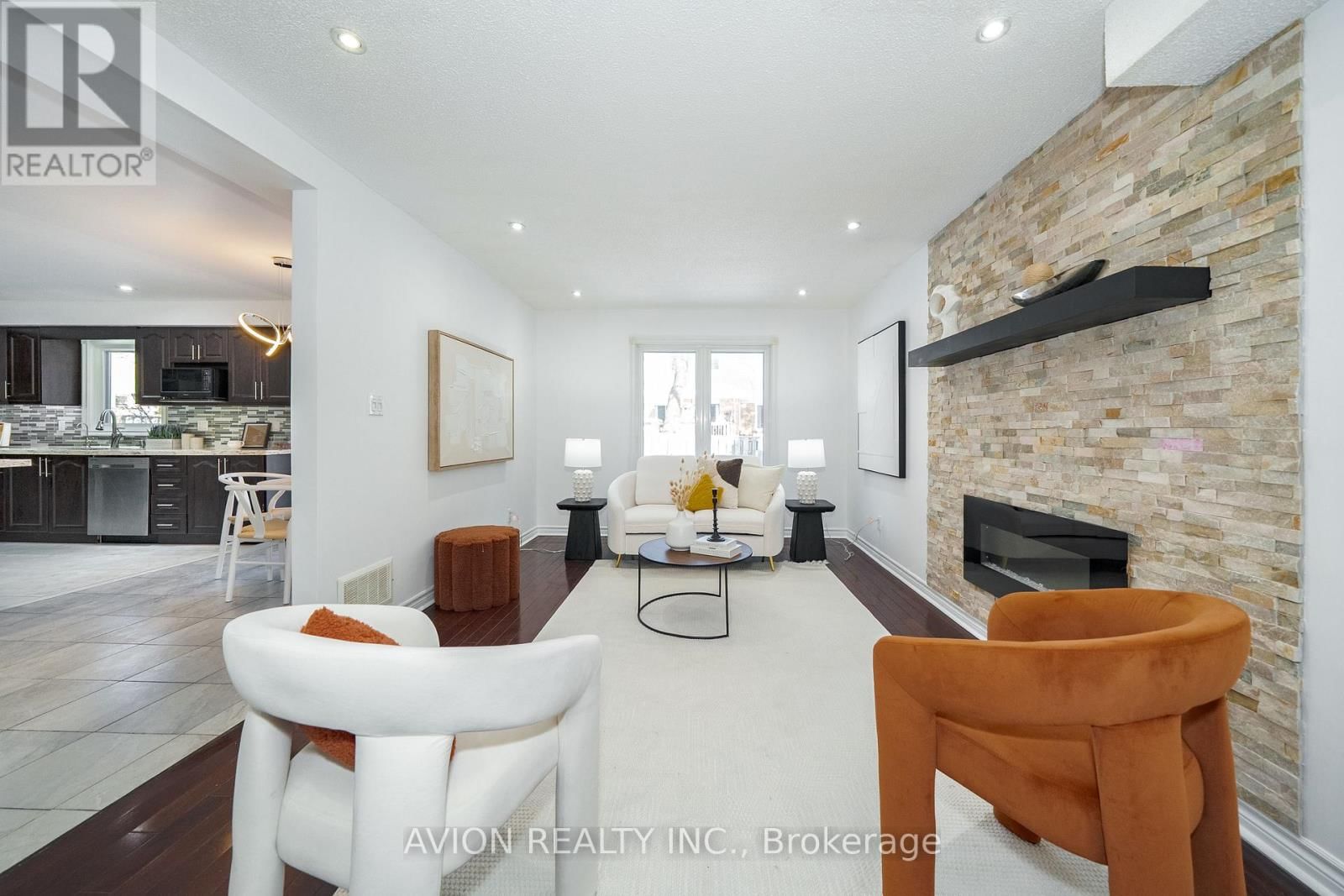 90 PENNY CRESCENT Image 17