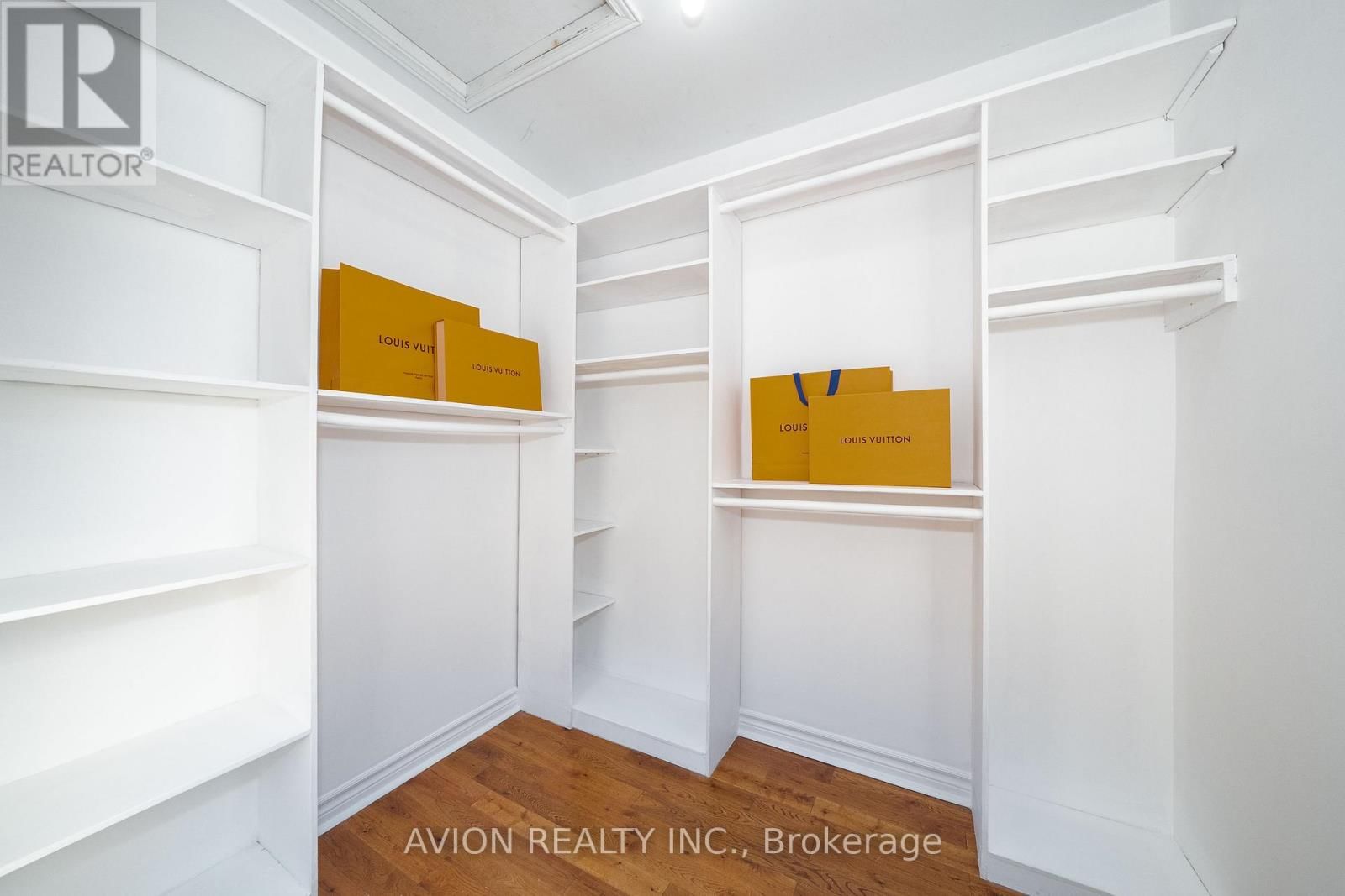 90 PENNY CRESCENT Image 25