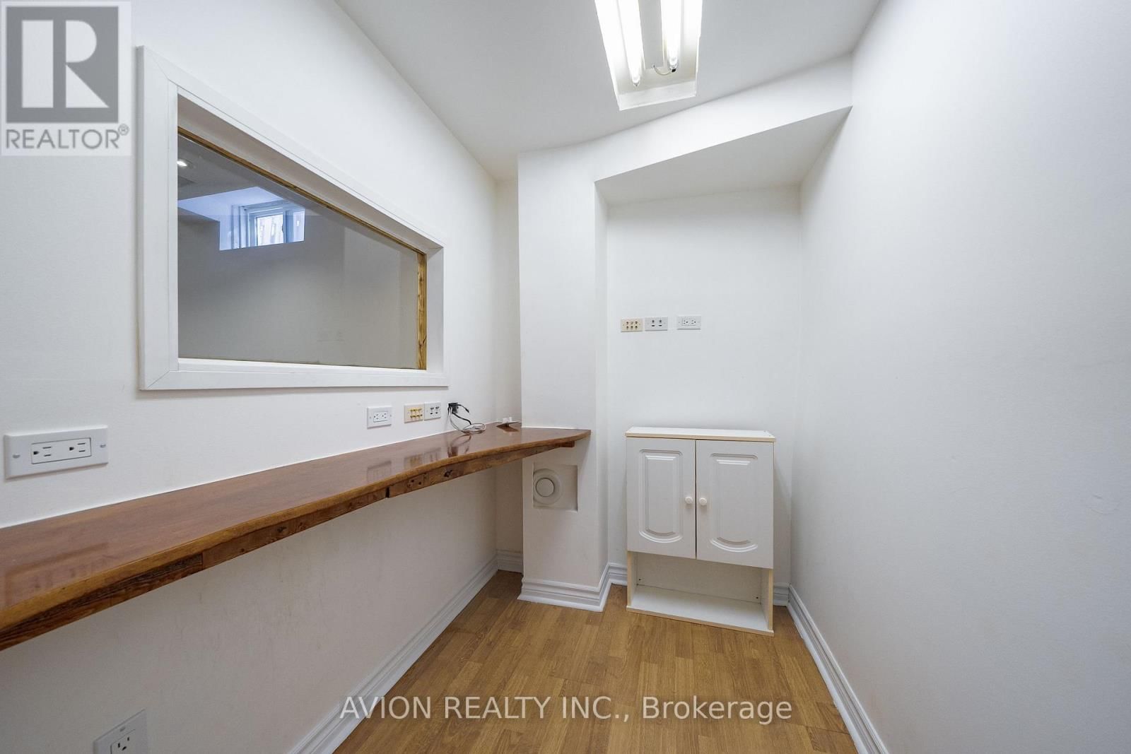 90 PENNY CRESCENT Image 43