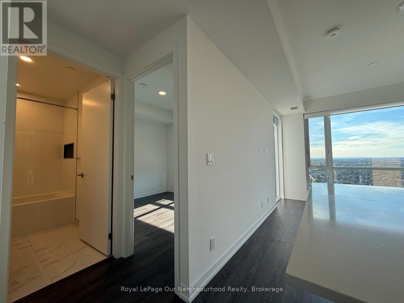 2512 - 7950 BATHURST STREET Image 16