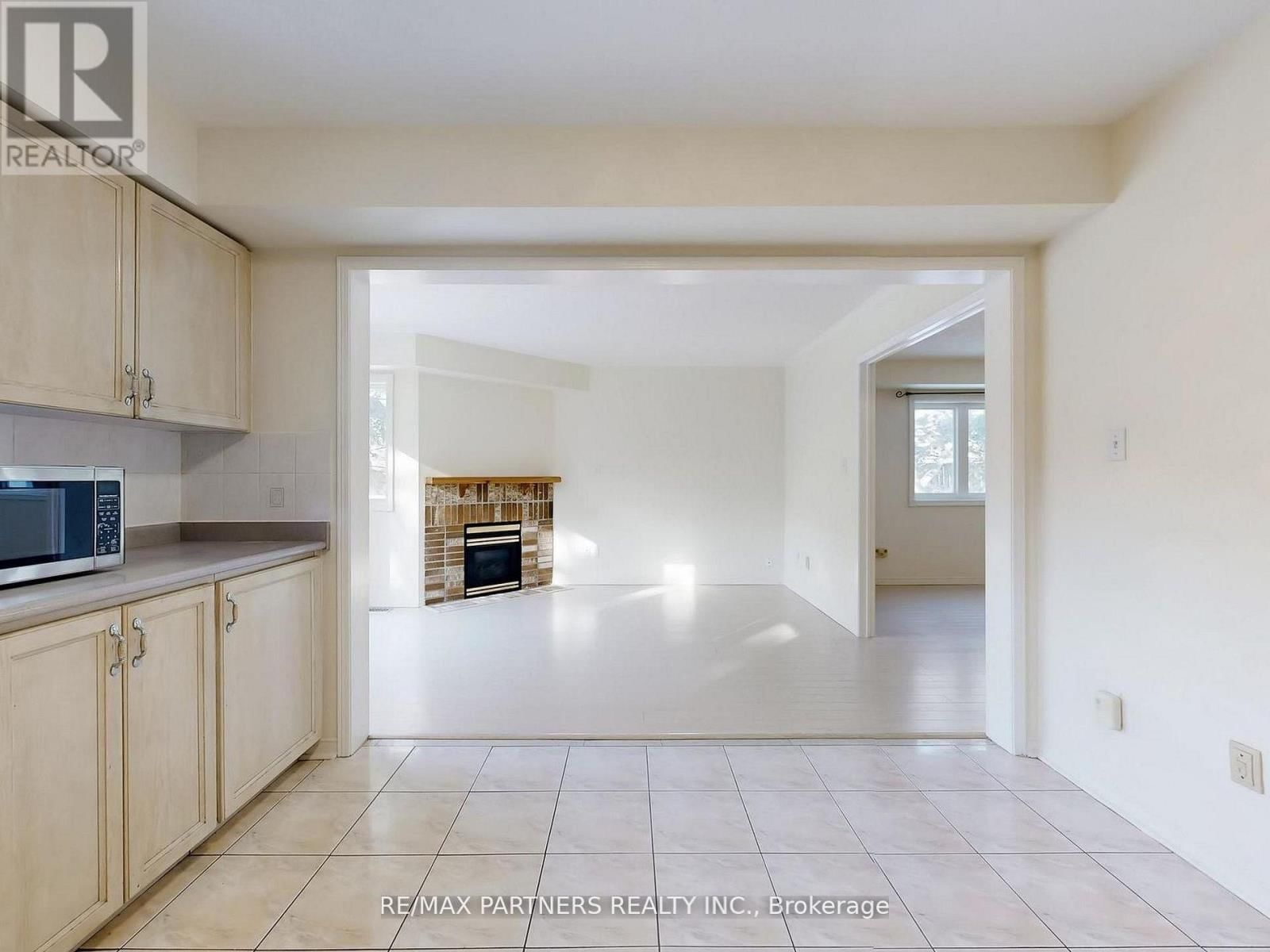 #27 - 50 RUBIN STREET Image 15