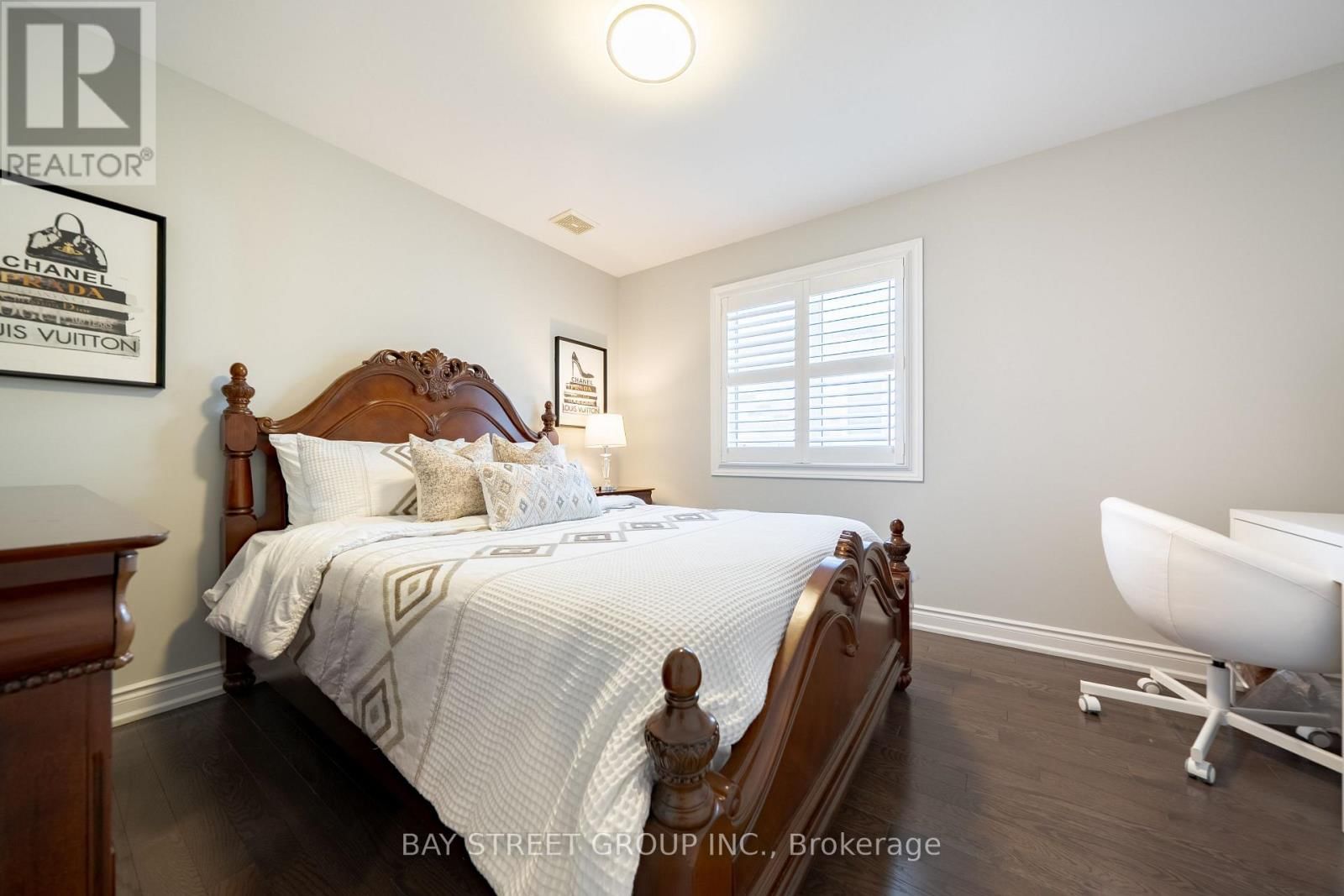 995 NELLIE LITTLE CRESCENT Image 27