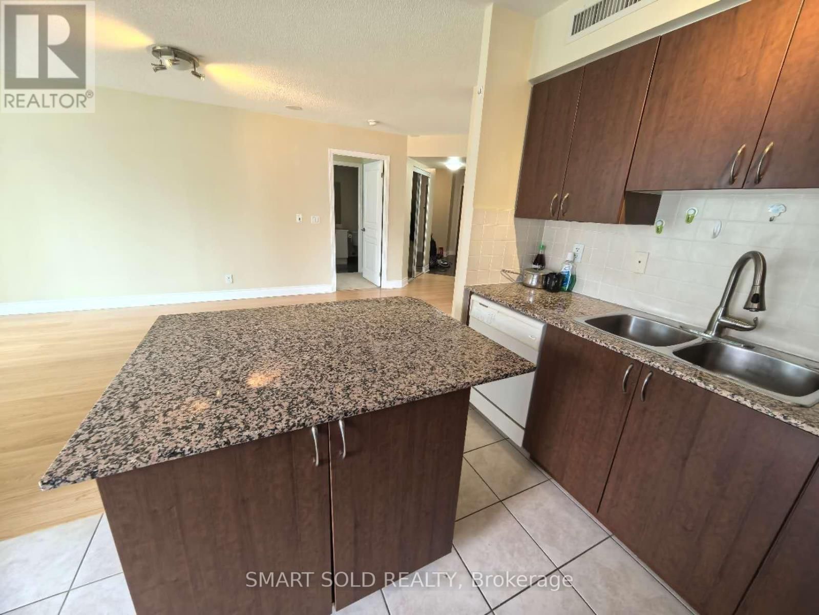 702 - 75 SOUTH TOWN CENTRE BOULEVARD Image 15