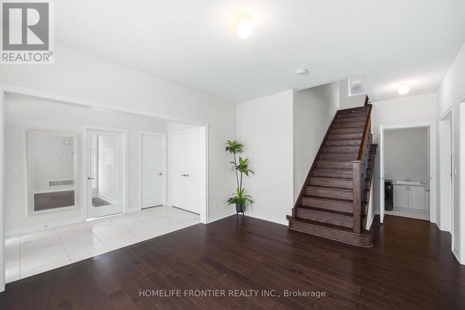 49 AINSLEE HILL CRESCENT Image 8