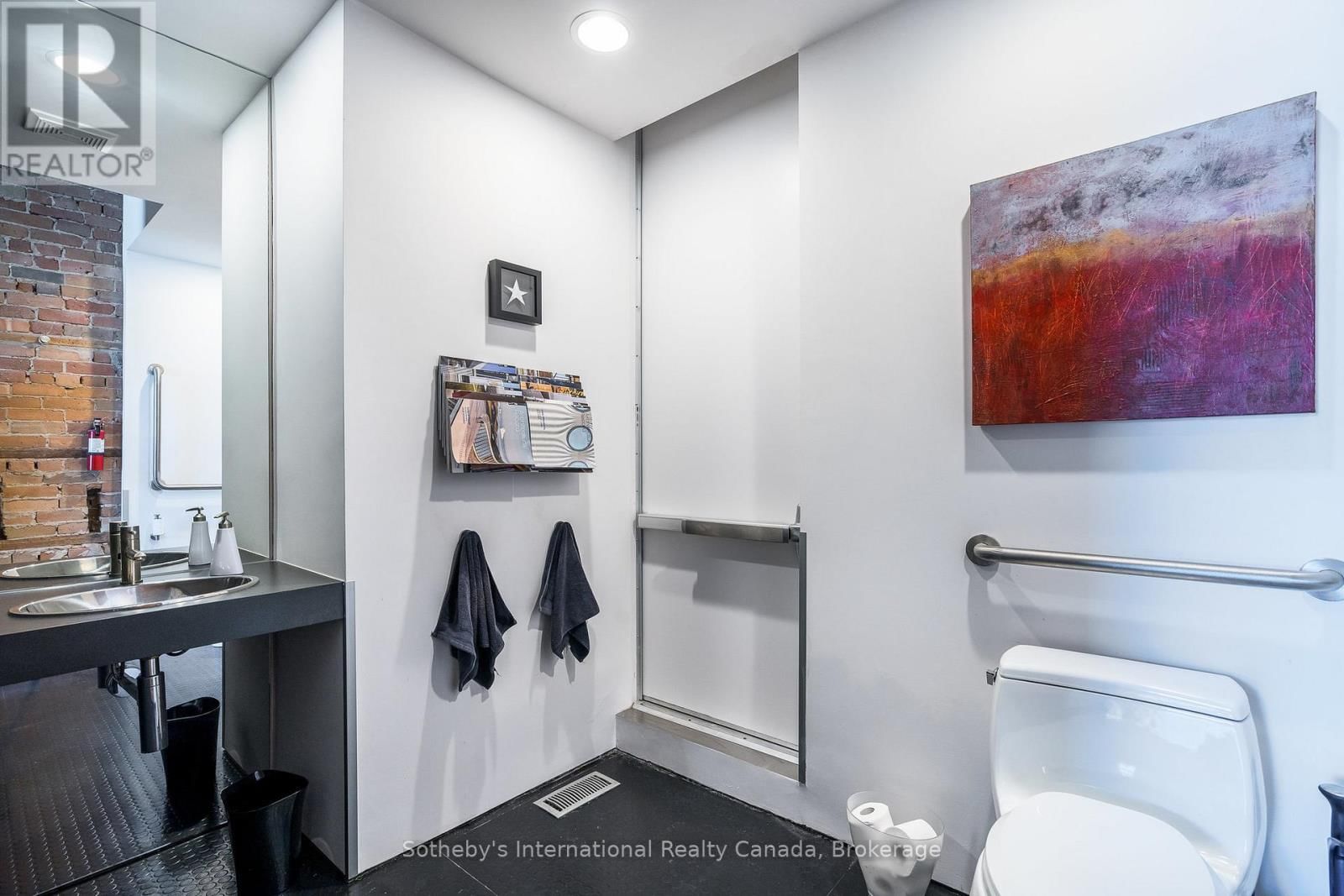 71 VICTORIA STREET WEST Image 36