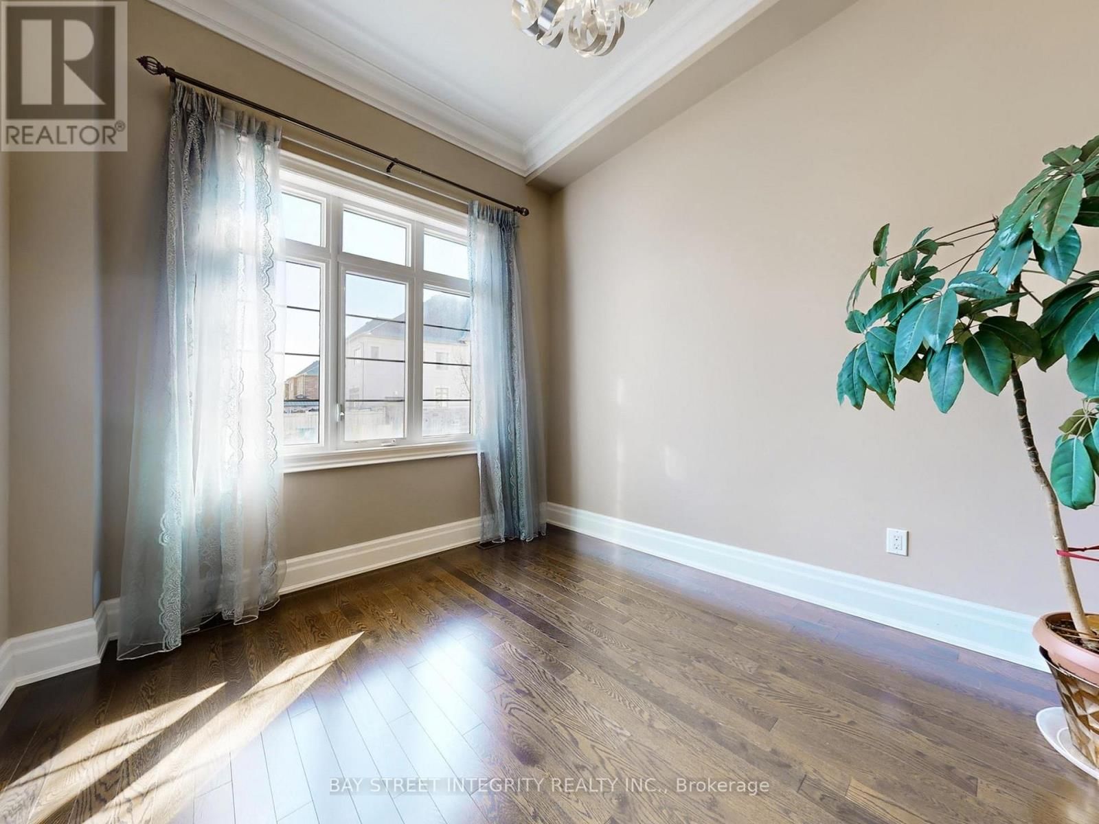 57 STRAWBRIDGE FARM DRIVE Image 17